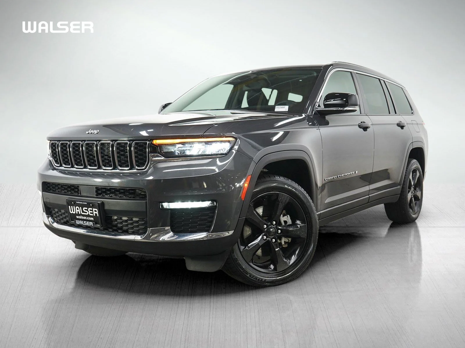 2022 Jeep Grand Cherokee L Limited 4x4's photo
