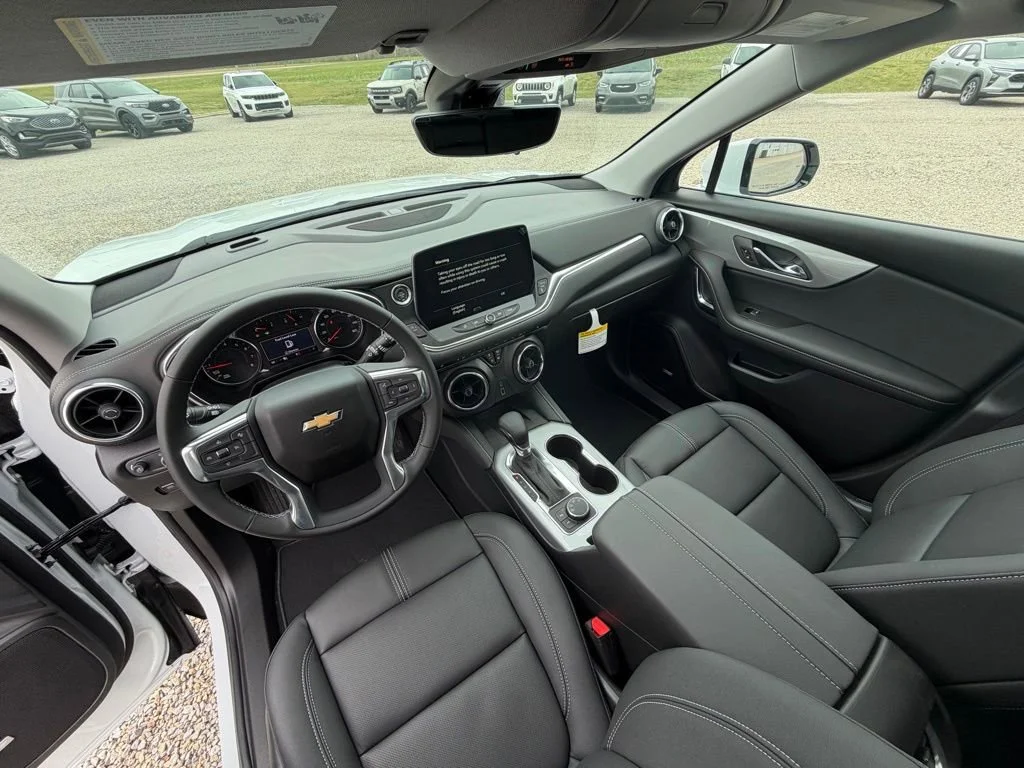 New 2026 Summit White Chevrolet 3LT image 14