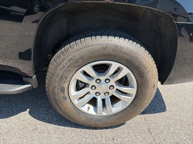 Used 2018 Black Chevrolet LT image 9
