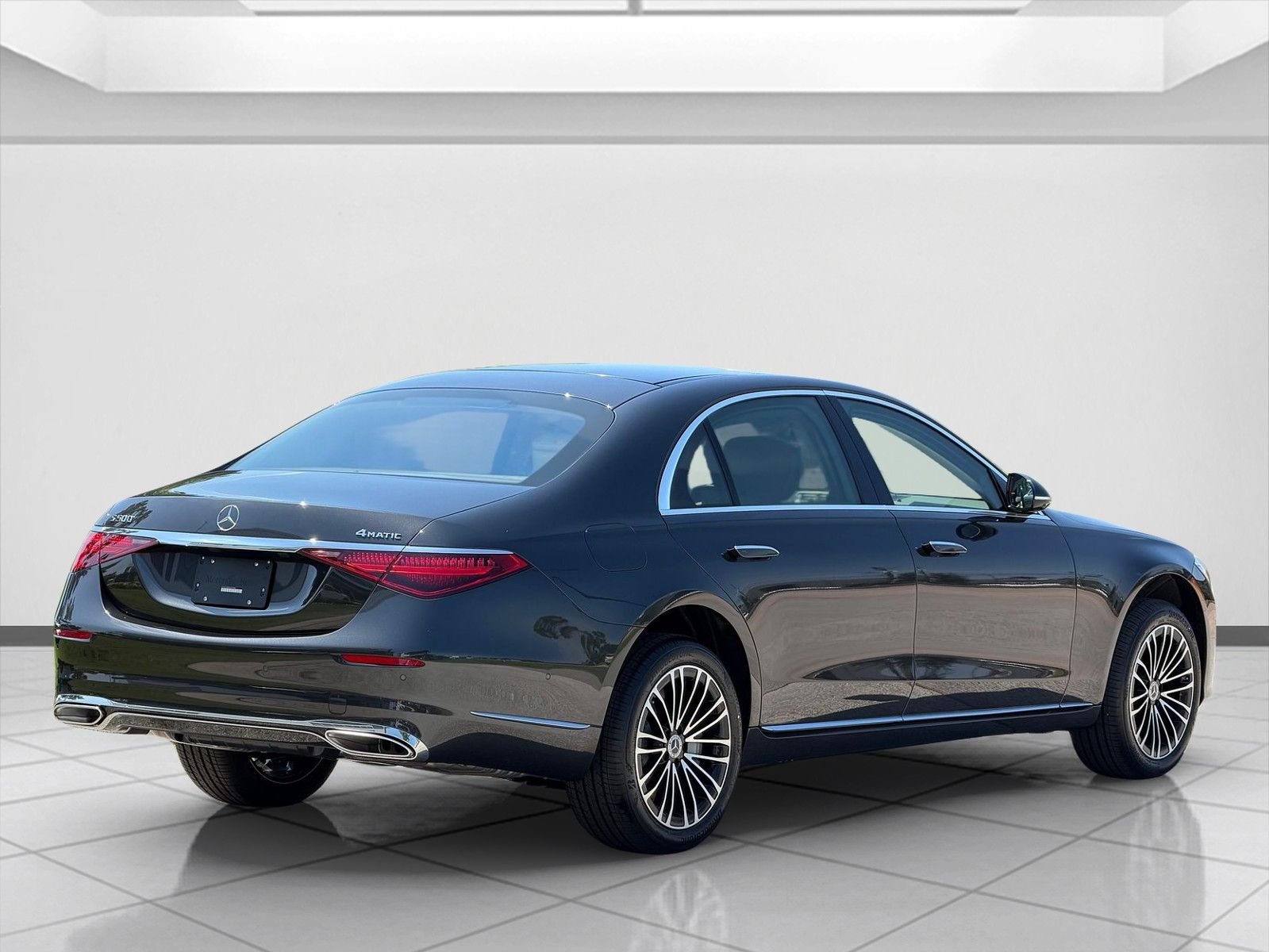 New 2026 Graphite Grey Metallic Mercedes-Benz S 500 image 3