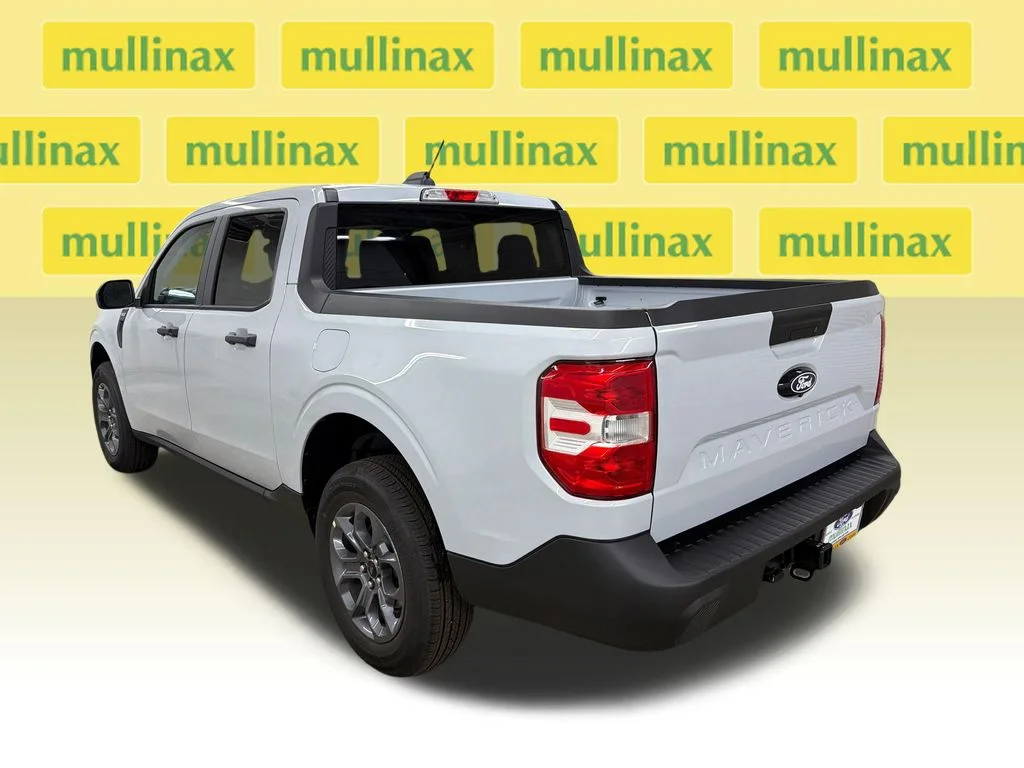 New 2026 White Ford XLT image 9