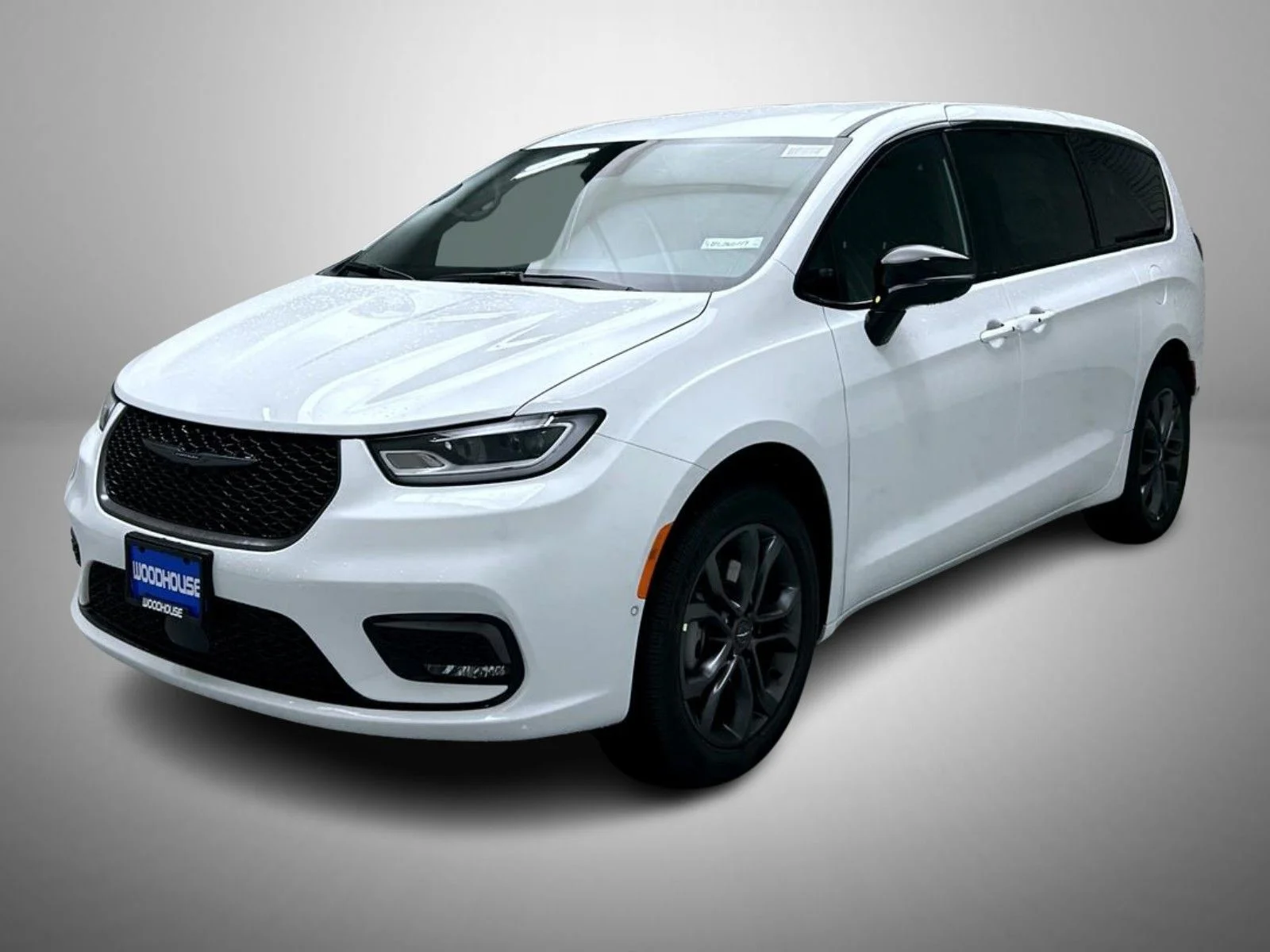 2026 Chrysler Pacifica Select AWD's photo