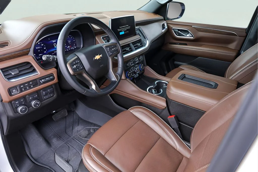 Used 2023 Beige Chevrolet High Country image 13