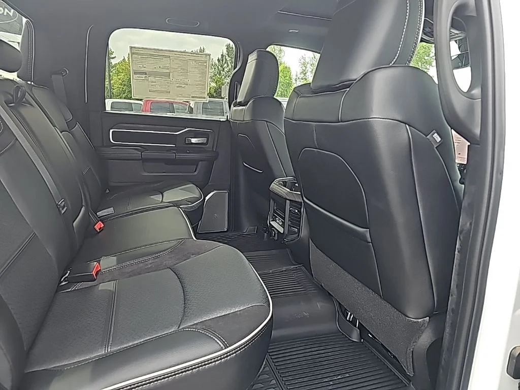 2025 RAM 2500 Laramie - Photo 10