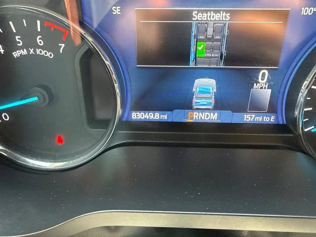 Used 2022  Ford Limited image 28