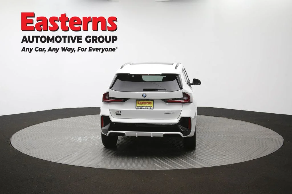 Used 2023 White BMW xDrive28i image 37