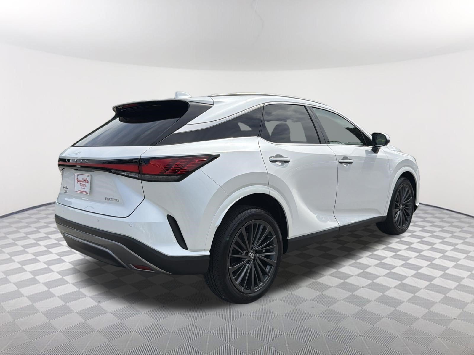 Used 2025 White Pearl Lexus 350 Premium image 16
