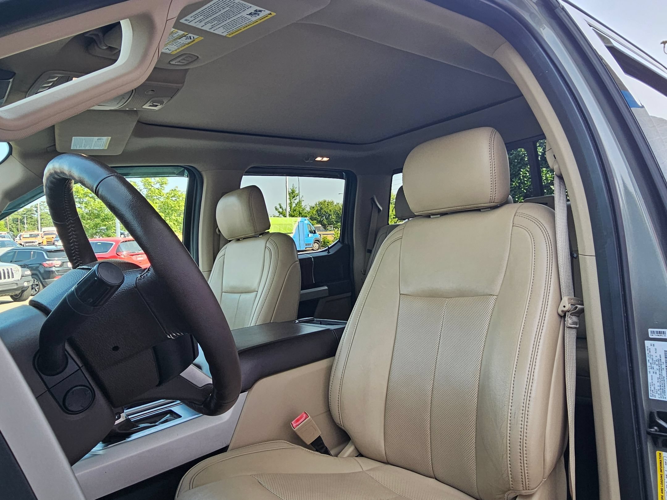 Used 2019 Silver Spruce Metallic Ford LARIAT image 22