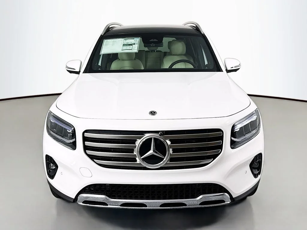 New 2026 Polar White Mercedes-Benz GLB 250 image 6