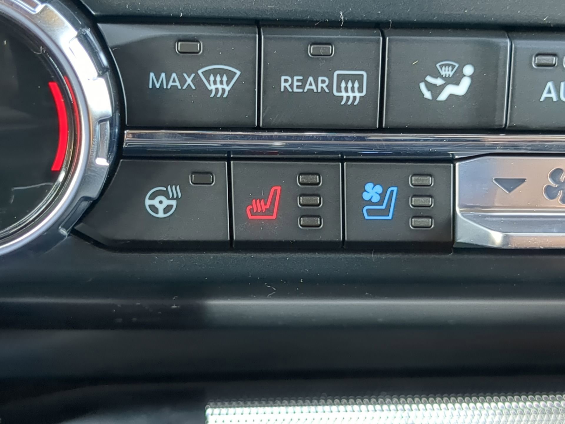 New 2026 Agate Black Metallic Ford King Ranch® image 53