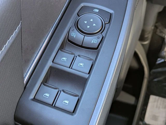 New 2026 Carbonized Gray Metallic Ford XLT image 24