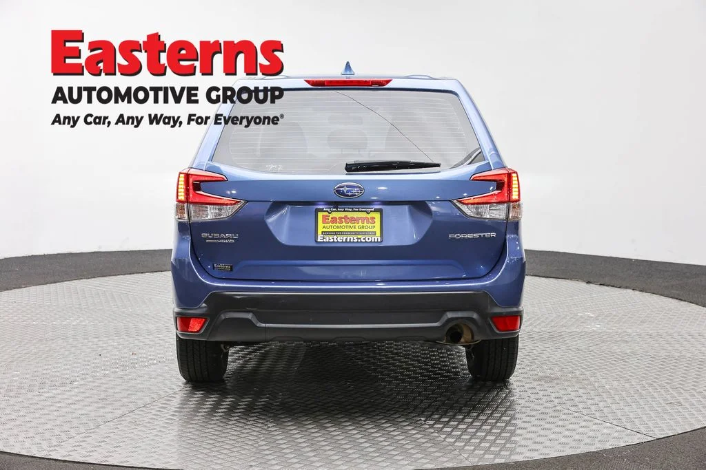 Used 2022 Blue Subaru Base image 6