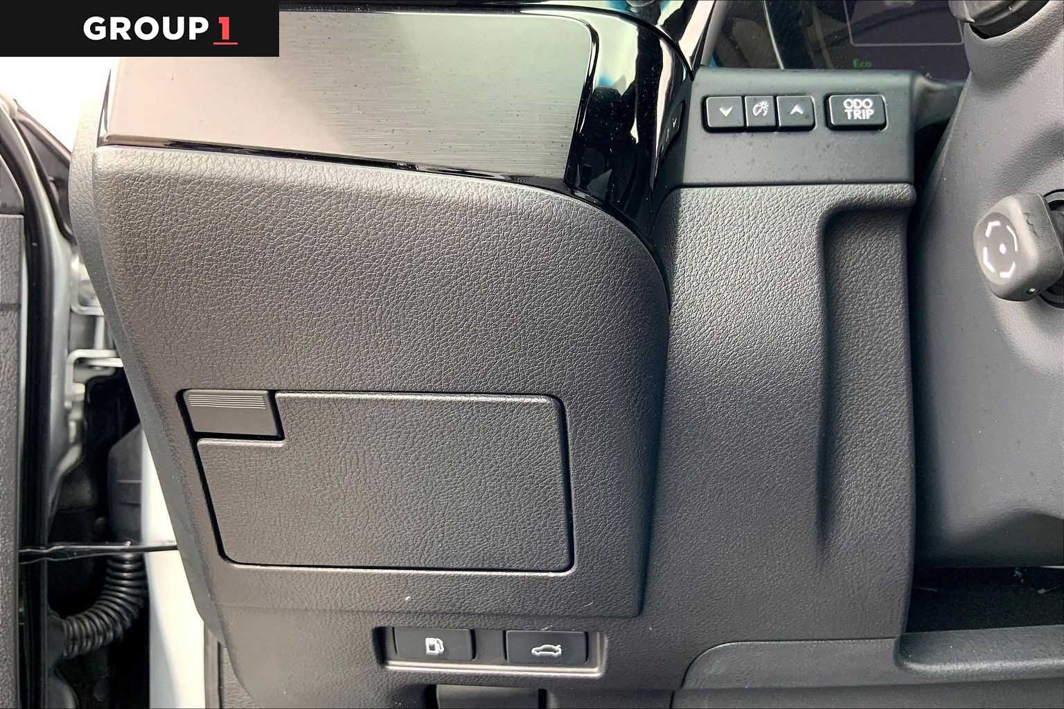 Used 2024 Iridium Lexus  image 33
