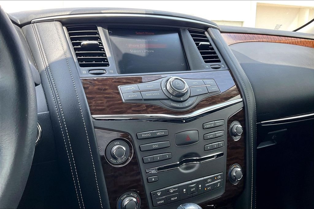 Used 2019 White Nissan Platinum image 23