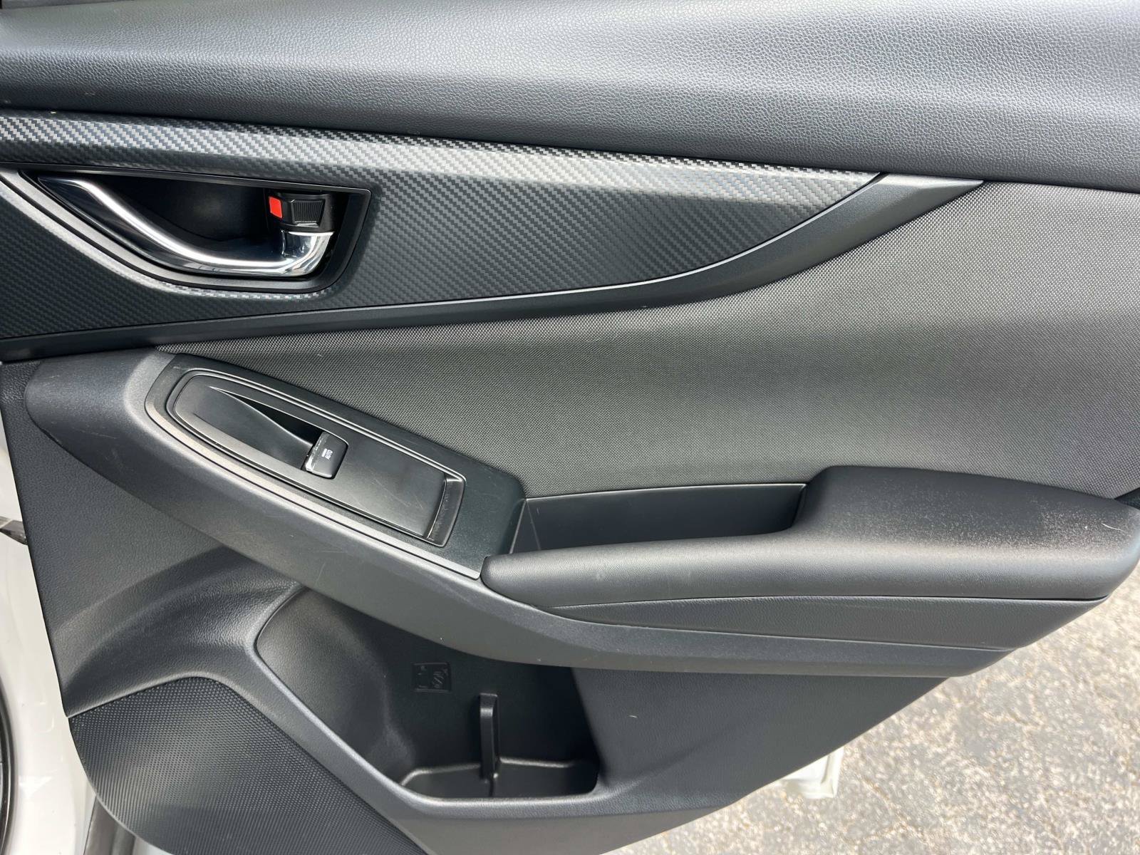 Used 2022 Ceramic White Subaru Premium image 21