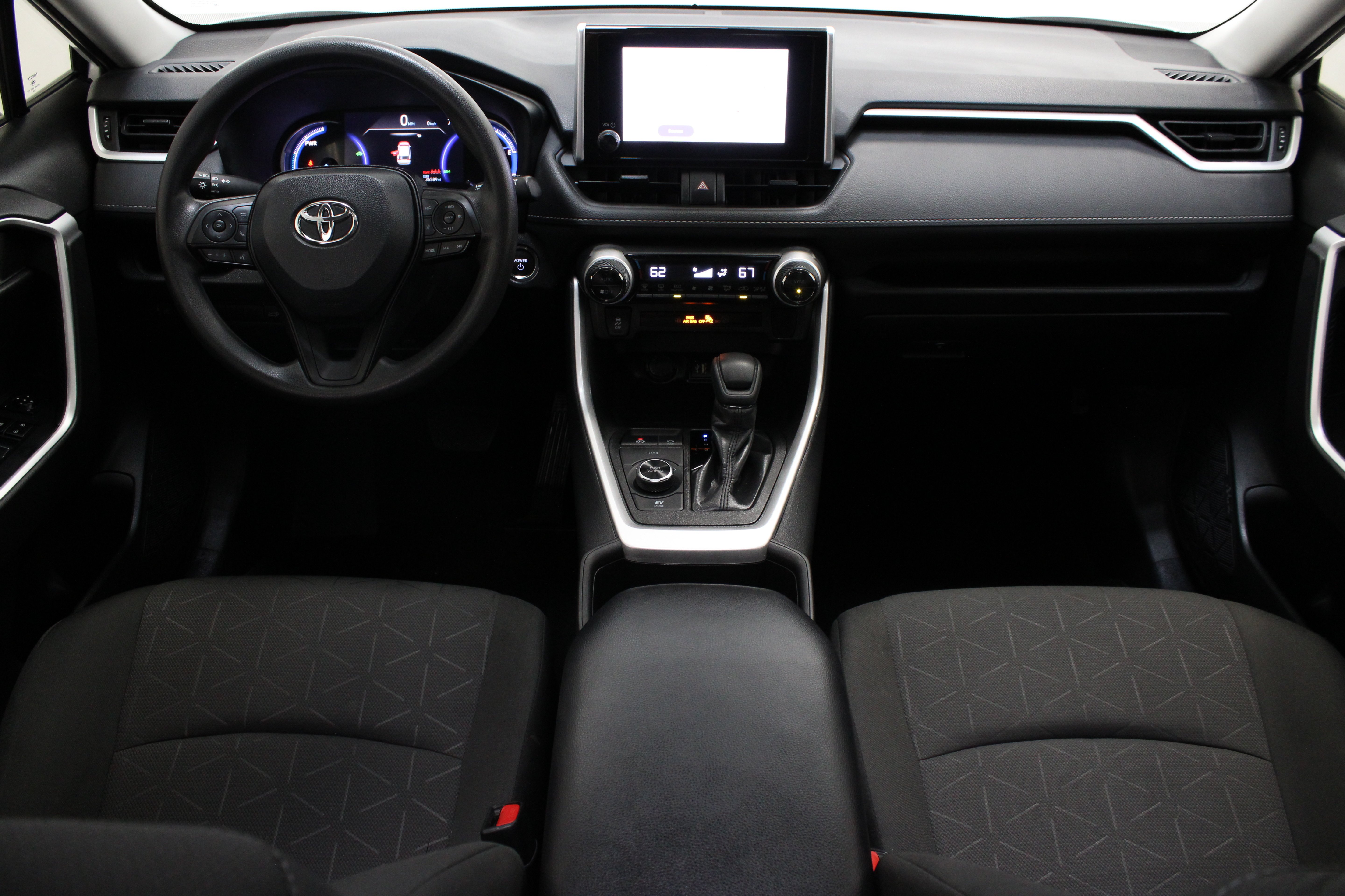 Used 2024 Ice Cap Toyota Hybrid XLE 2.5L image 29