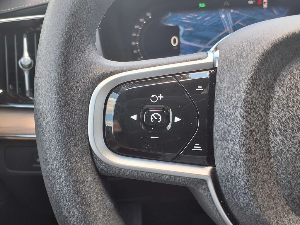 2026 Volvo XC90 Plus - Photo 26