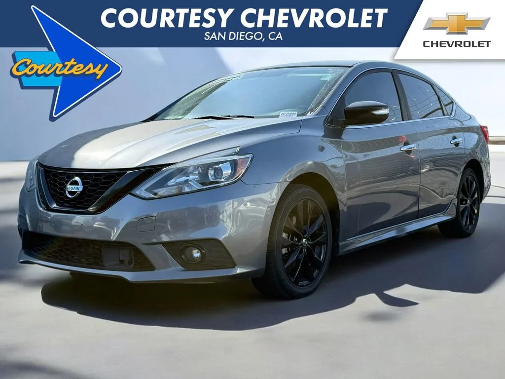 2018 Nissan Sentra SR CVT's photo