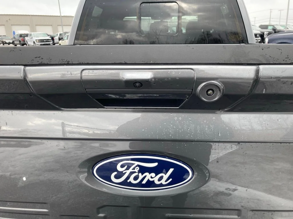 Used 2025 Gray Ford XLT image 21