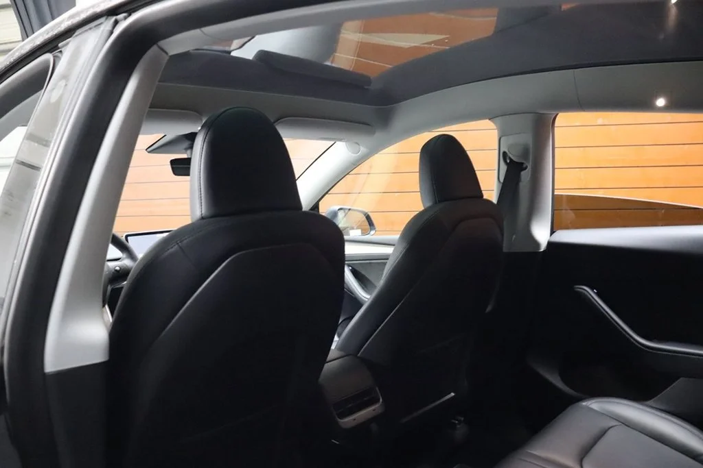 Used 2023 Solid Black Tesla Long Range image 33