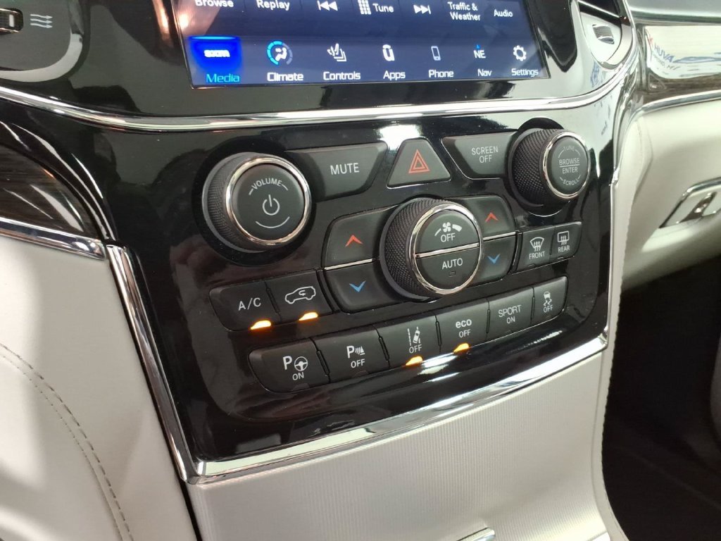 Used 2021 White Jeep Summit image 23