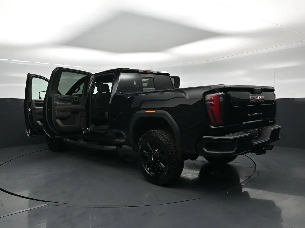 Used 2024 Black GMC AT4 image 28