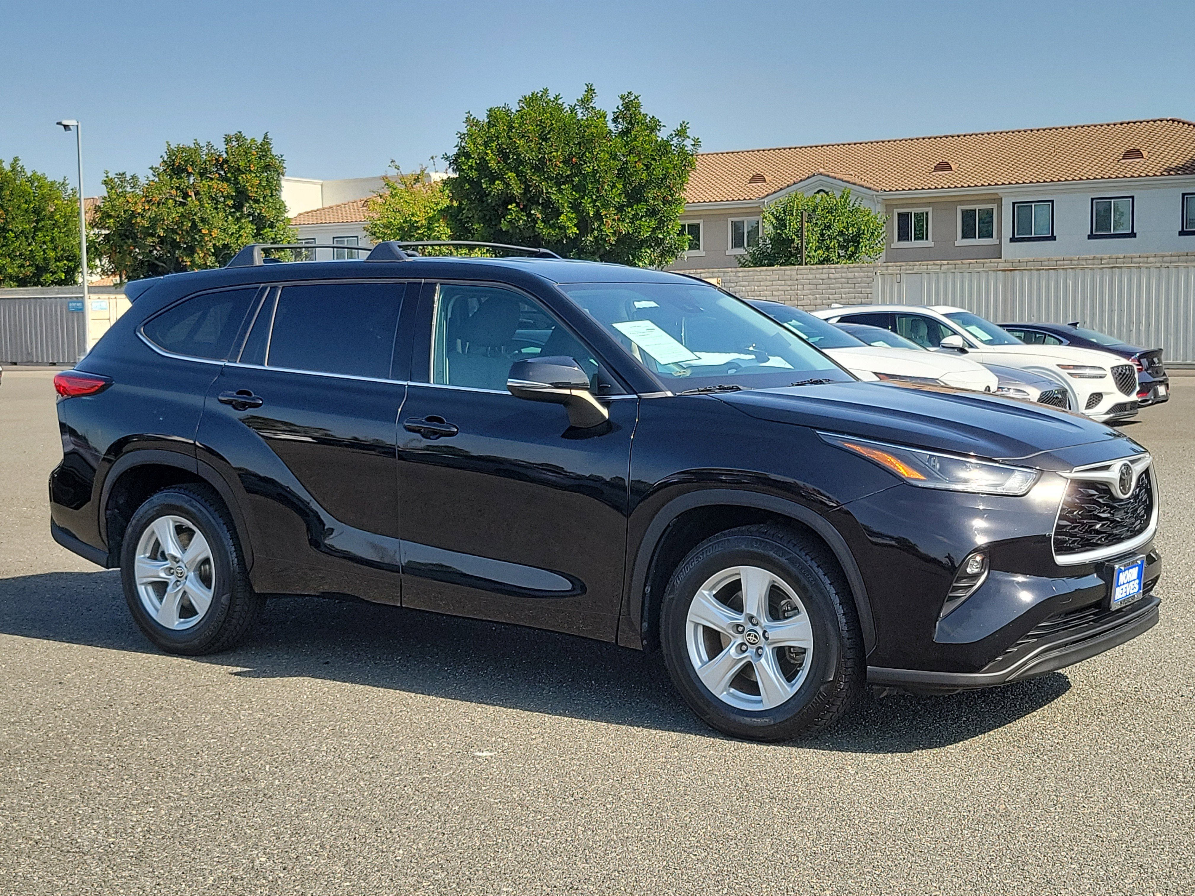 2021 Toyota Highlander LE - Photo 27