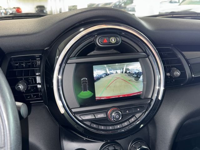 Used 2020 Chili Red MINI Signature image 25