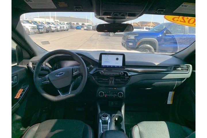 New 2025 Star White Metallic Tri-coat Ford ST-Line image 24