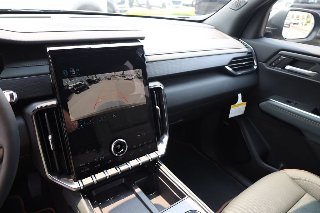 2026 GMC Acadia AT4 - Photo 15