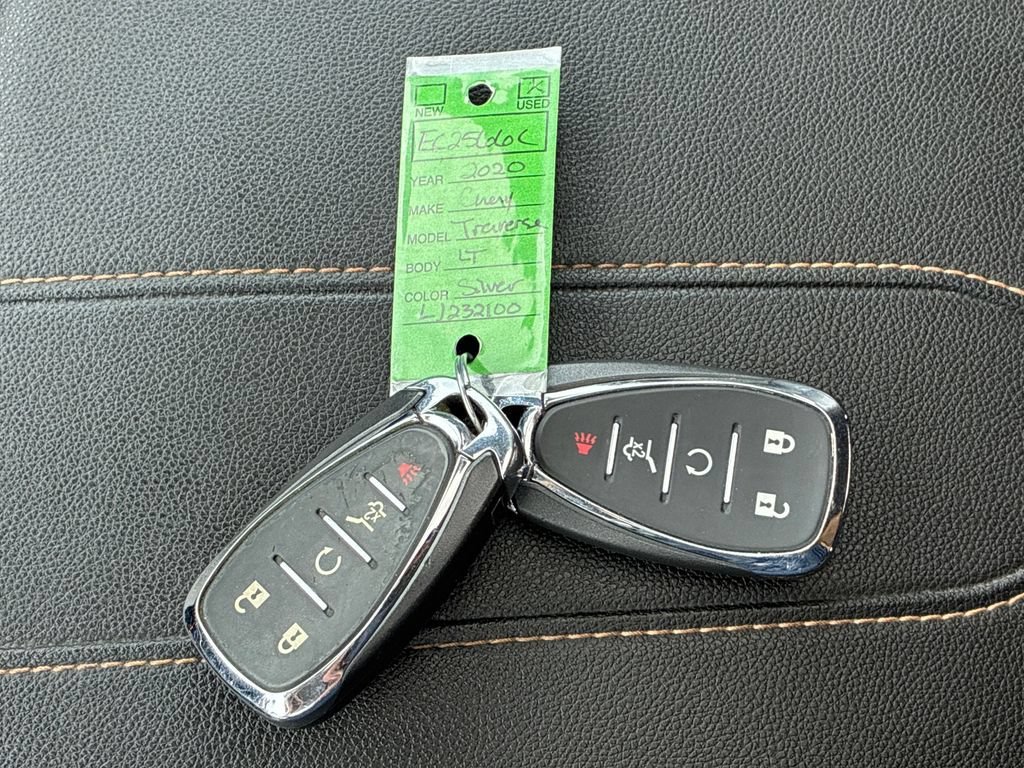 Used 2020 SILVER ICE METALLIC Chevrolet LT Leather image 32