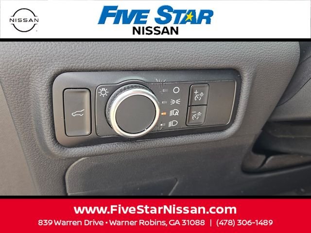 Used 2023 Silver Ford XLT image 26