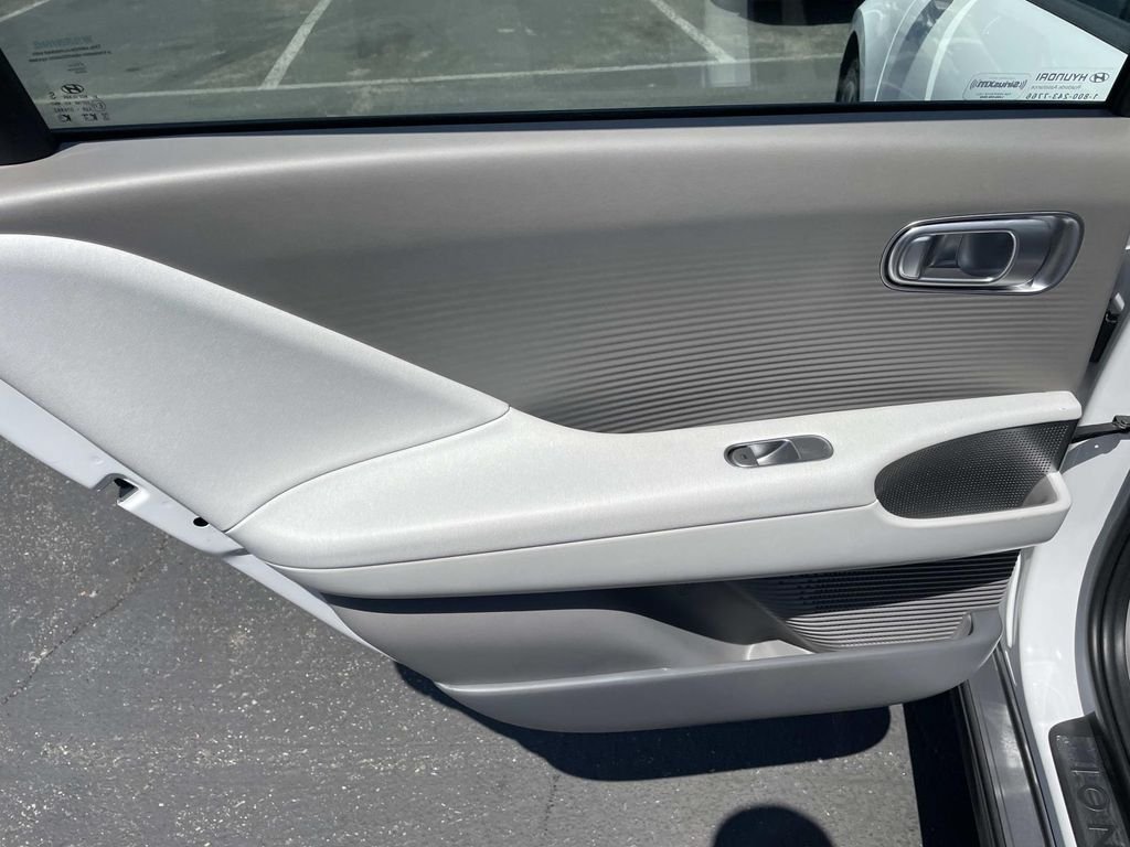 2025 Hyundai IONIQ 6 SEL - Photo 25