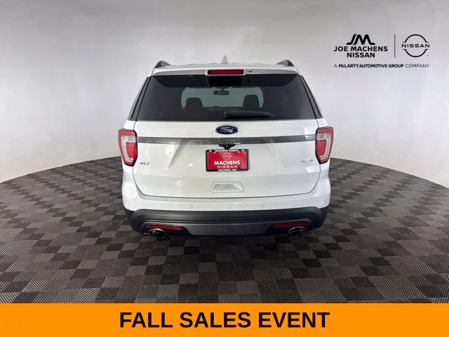 Used 2017 White Ford XLT image 7