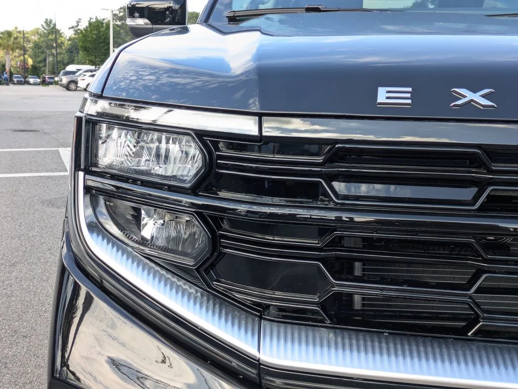 New 2026 Agate Black Metallic Ford Platinum image 10