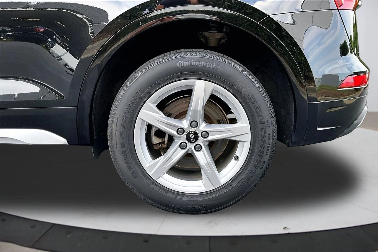 Used 2023 Black Audi 40 Premium image 33