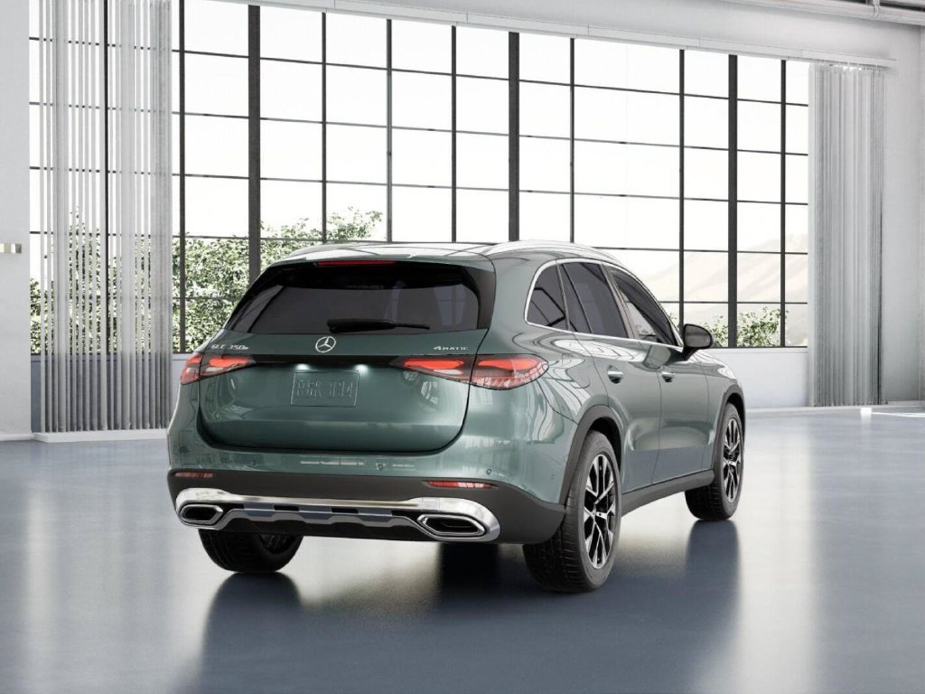 New 2026 Verde Silver Metallic Mercedes-Benz GLC 350 image 65