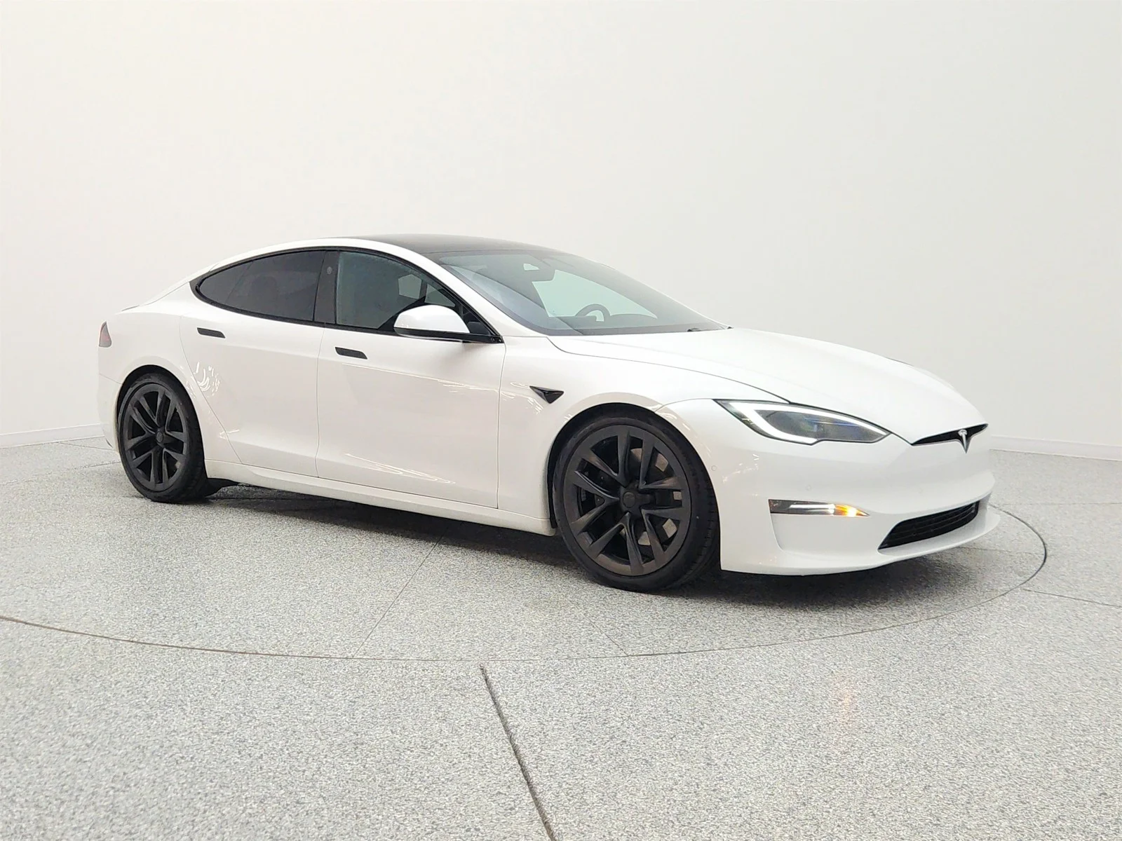 Used 2023 Pearl White Multi-Coat Tesla Plaid AWD image 3