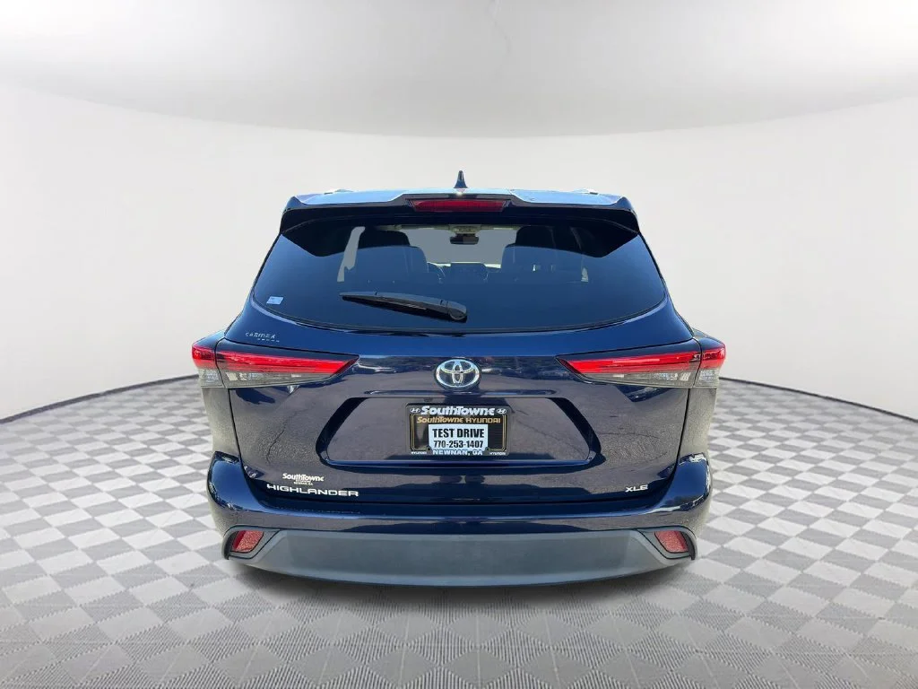 Used 2022 Blue Toyota XLE image 6