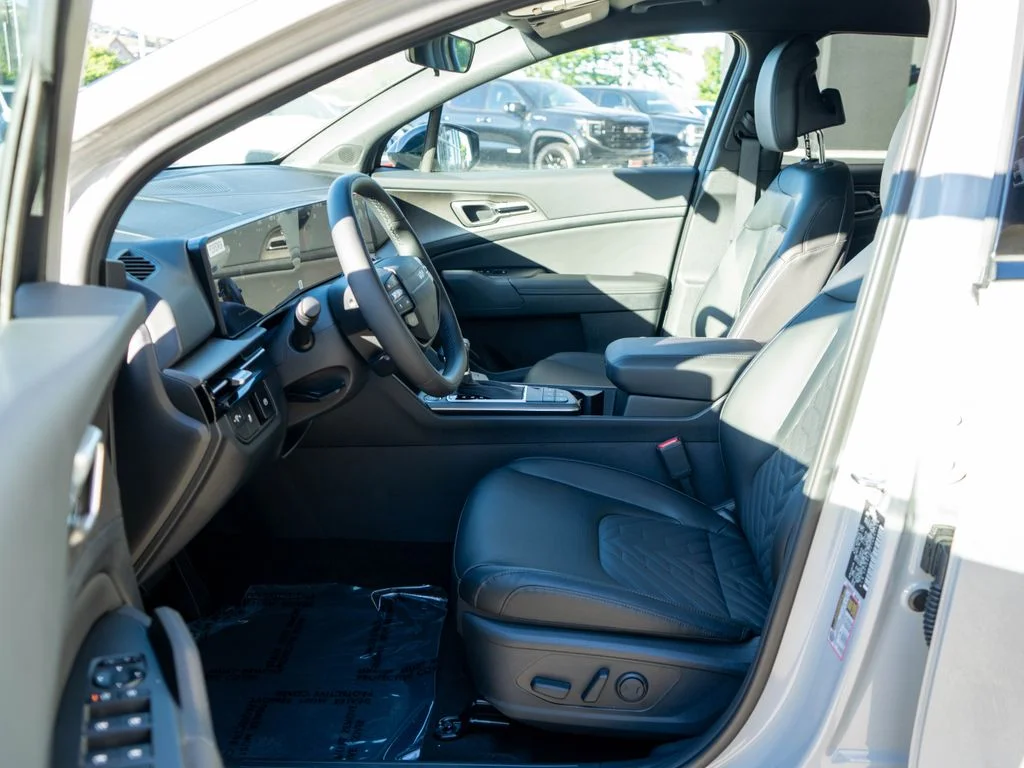 New 2026 Wolf Gray Kia X-Line image 11