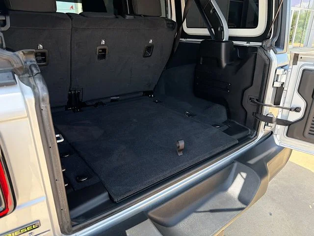 Used 2022 Silver Jeep Unlimited Sport Altitude image 31