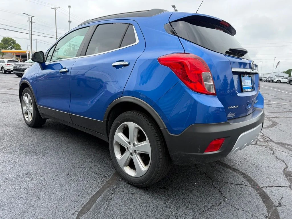 Used 2016 Blue Buick Convenience image 7