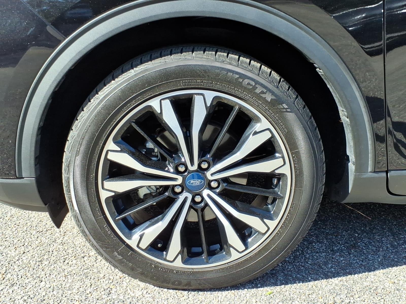 Used 2021 Agate Black Metallic Ford SE Hybrid image 4