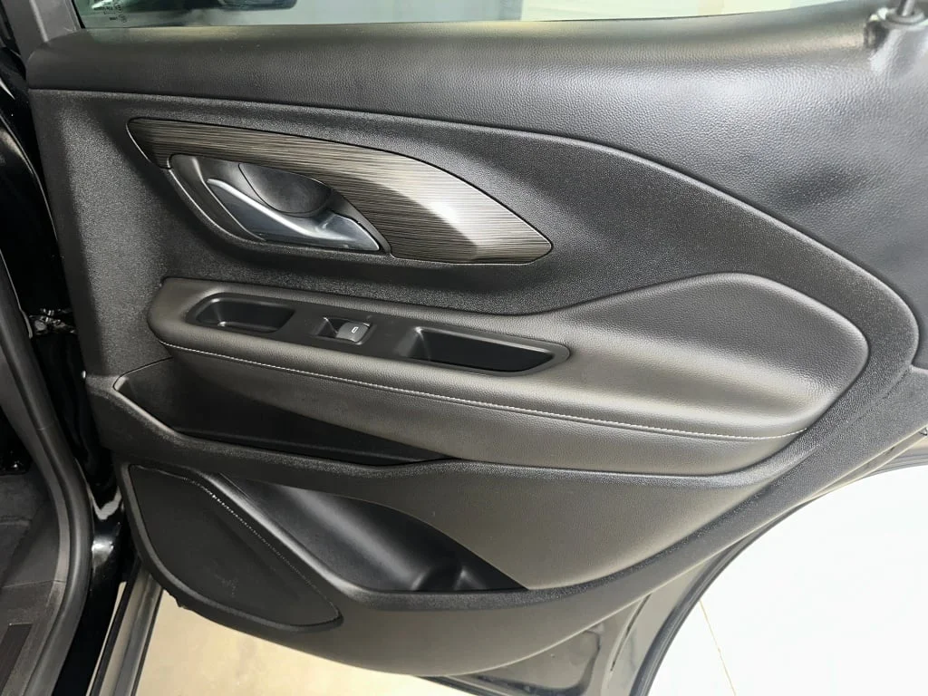 2023 GMC Terrain SLE - Photo 26