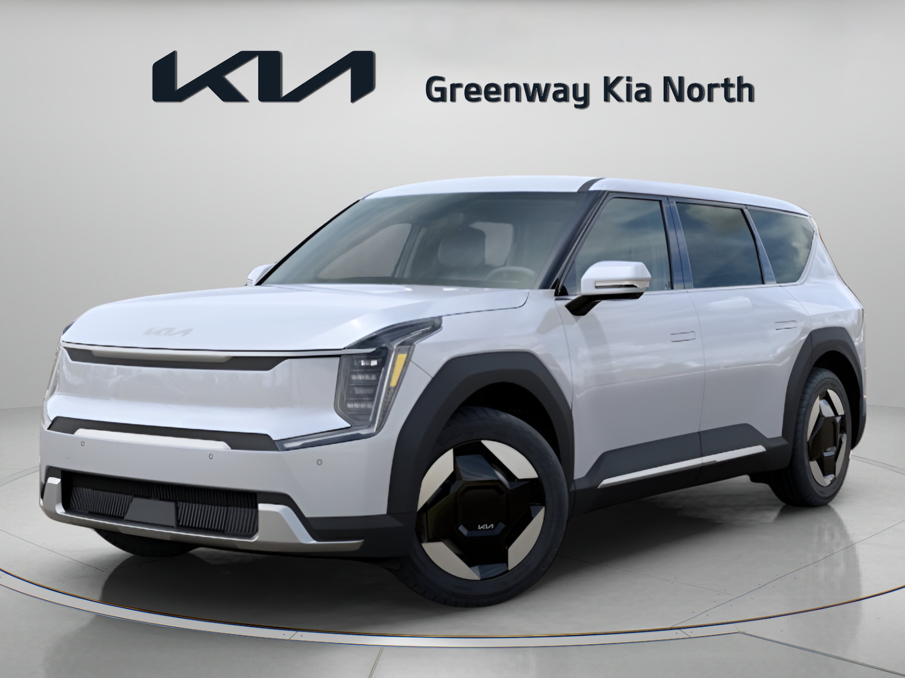New 2026 Glacial White Pearl Kia Light Short Range image 3