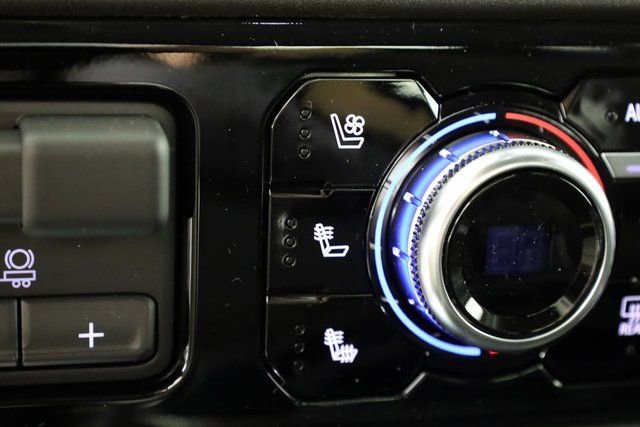 2025 GMC Sierra 2500HD SLT - Photo 10