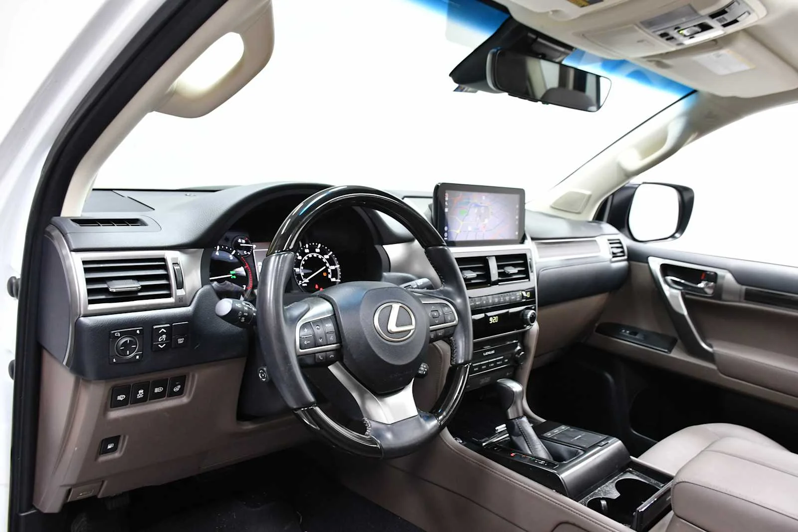 Used 2023 Eminent White Pearl Lexus Premium image 16