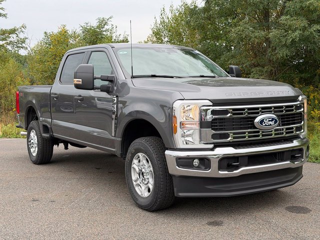 2027 Ford Super Duty F-250® XLT