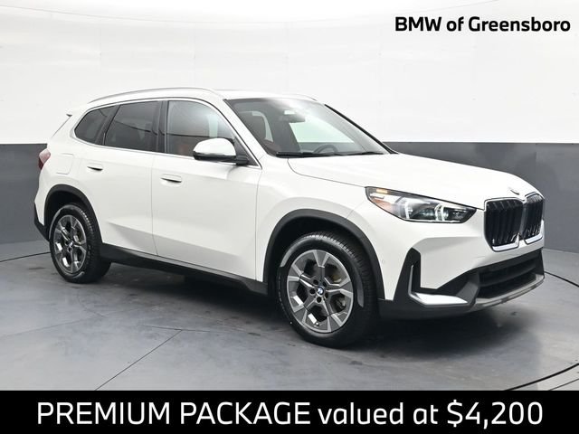 Used 2023 White BMW xDrive28i image 1