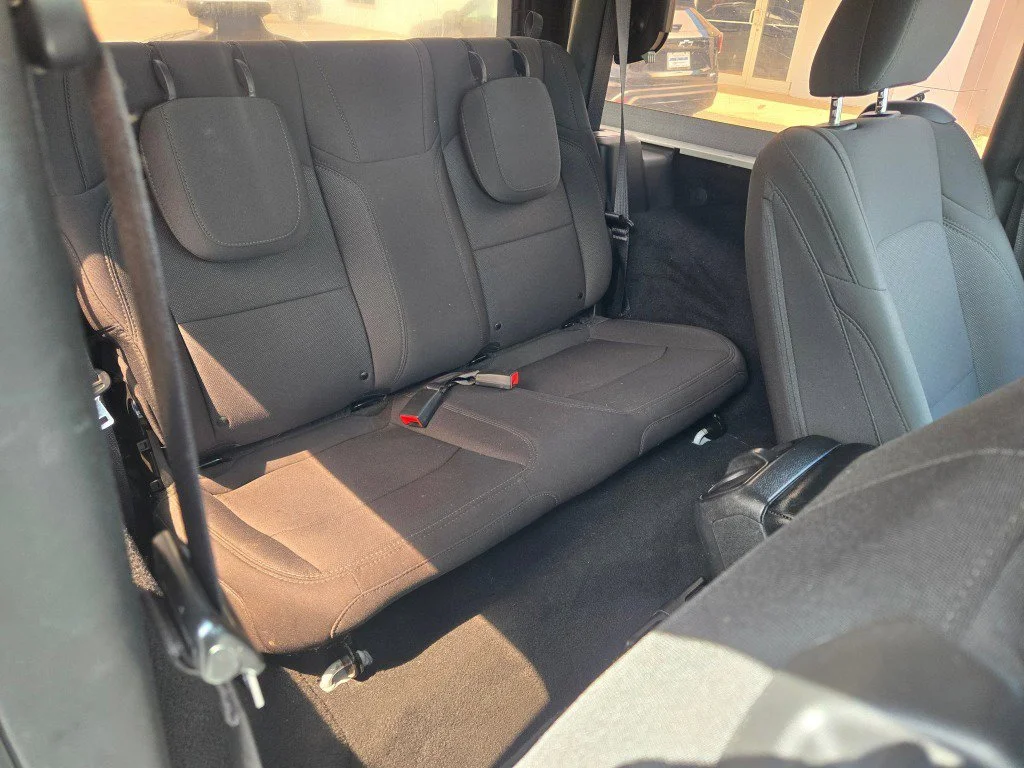 Used 2022 White Jeep Sport 4x4 image 8